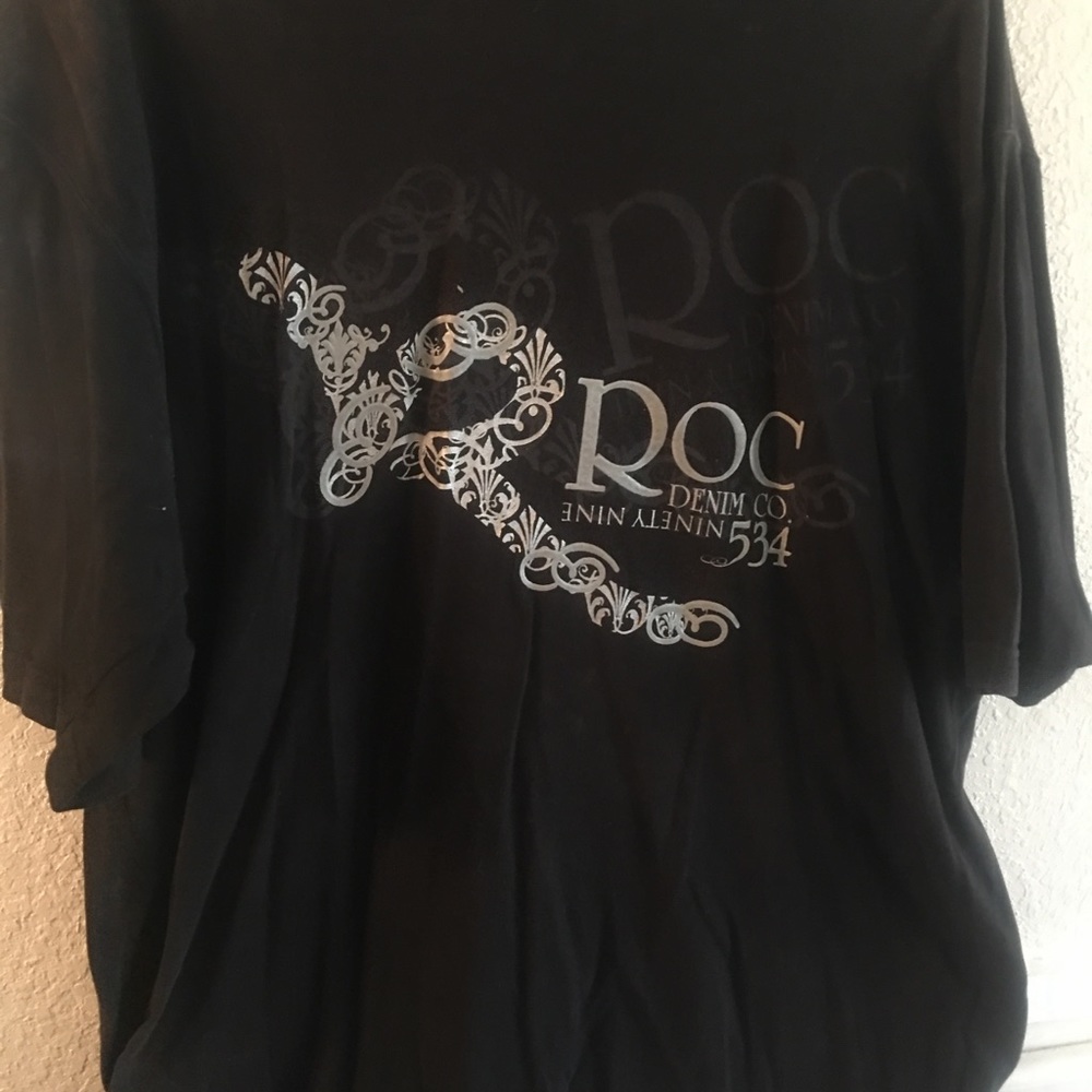 Rocawear tee in good condition